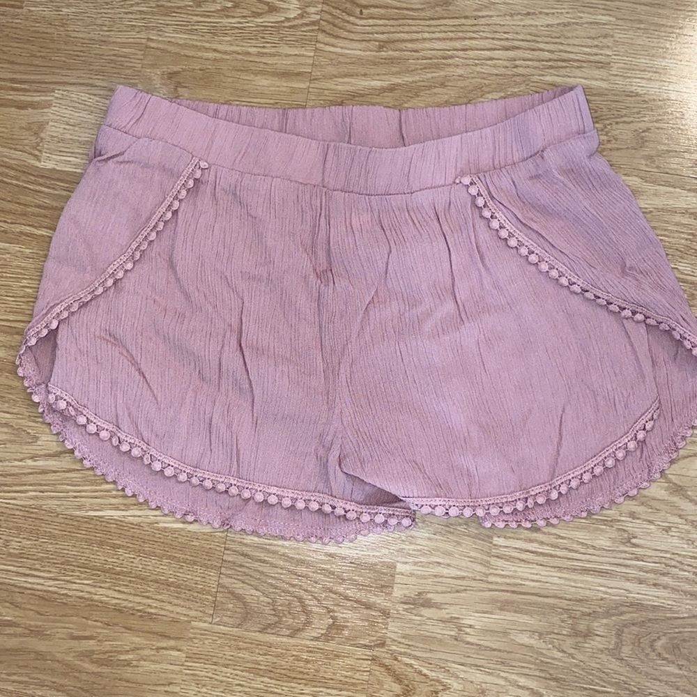 Flowy gauzy mauve shorts